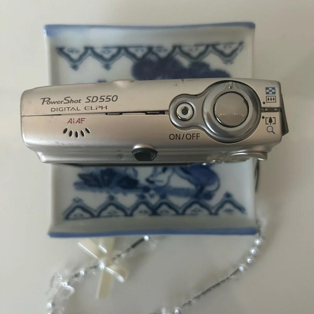 Canon powershot sd750